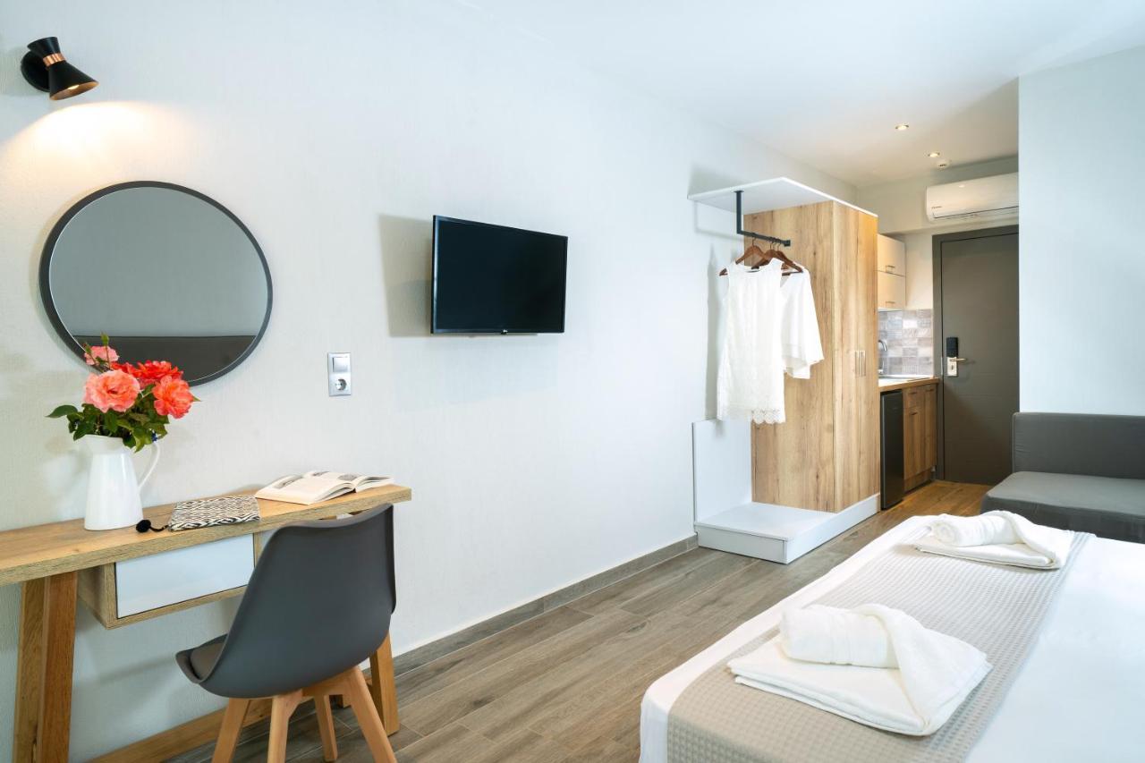 Aquamarine Luxury Rooms Thassos ภายนอก รูปภาพ