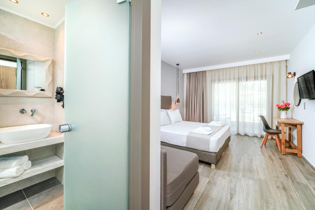 Aquamarine Luxury Rooms Thassos ภายนอก รูปภาพ