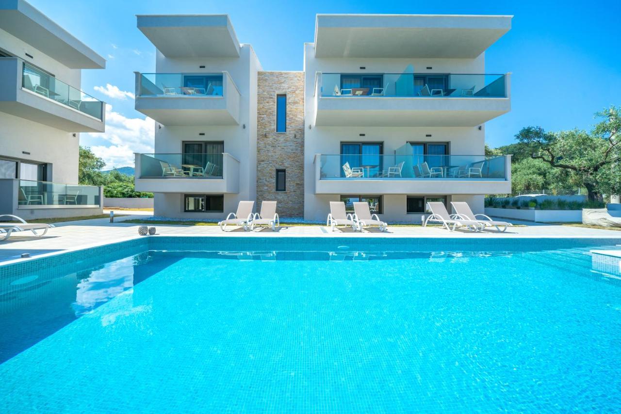 Aquamarine Luxury Rooms Thassos ภายนอก รูปภาพ