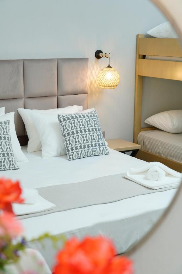 Aquamarine Luxury Rooms Thassos ภายนอก รูปภาพ