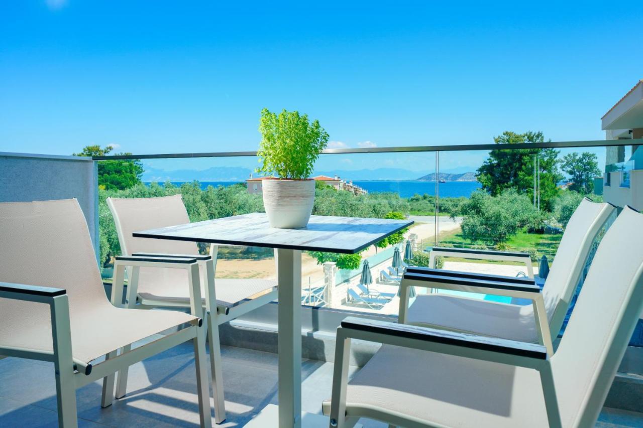 Aquamarine Luxury Rooms Thassos ภายนอก รูปภาพ