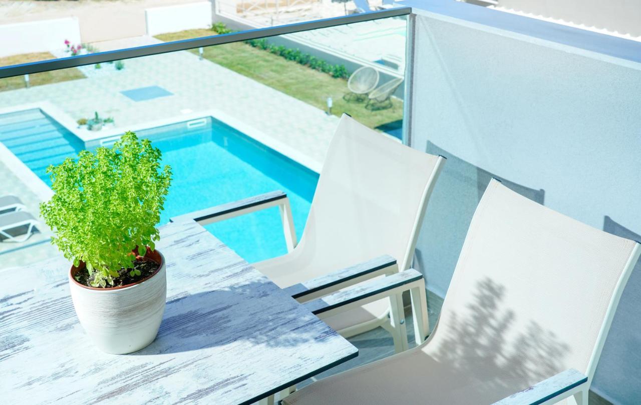 Aquamarine Luxury Rooms Thassos ภายนอก รูปภาพ